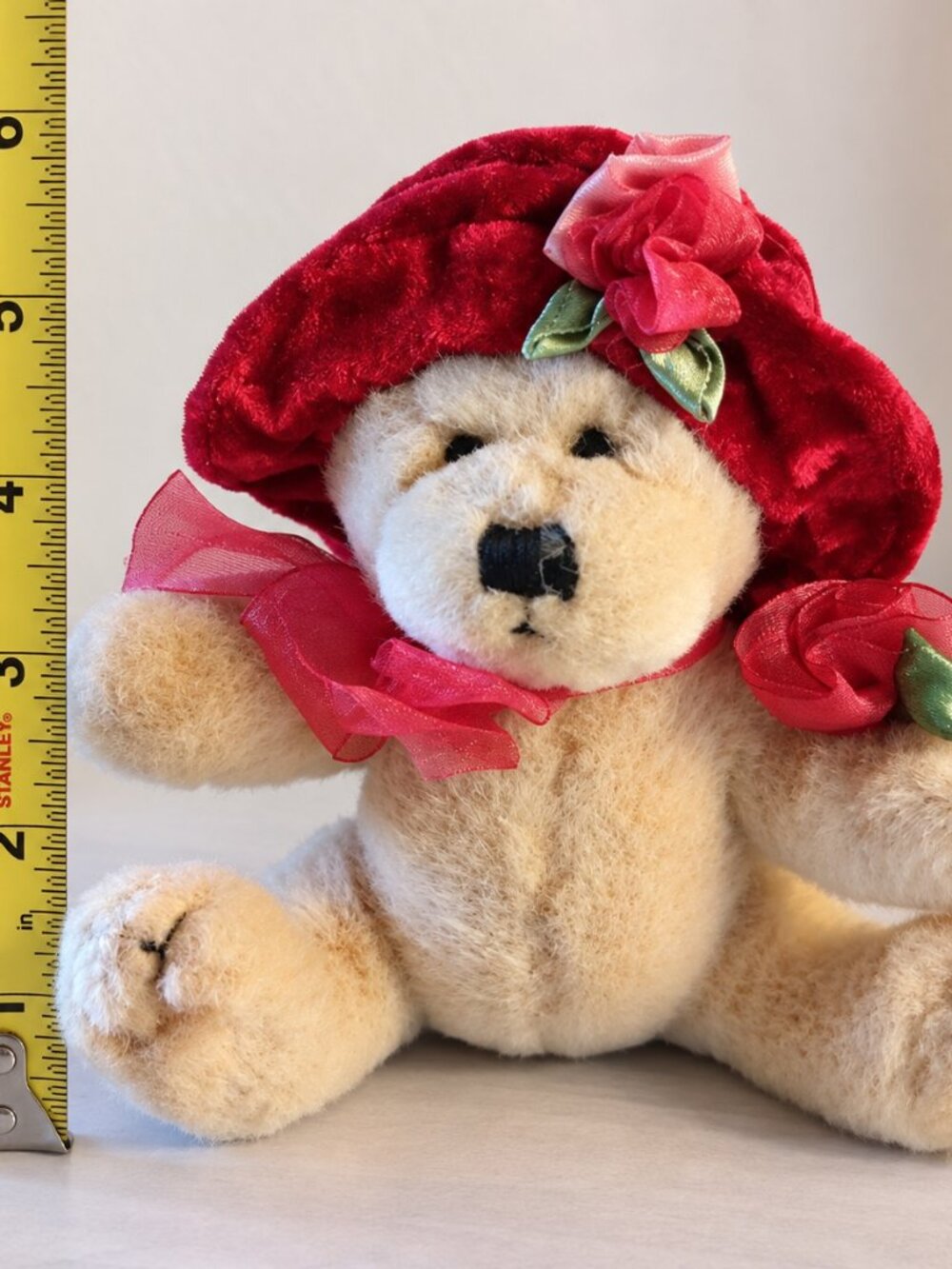 Vintage Dan Dee Collector's Choice Teddy Bear 6" Red Velvet Hat Roses Plush